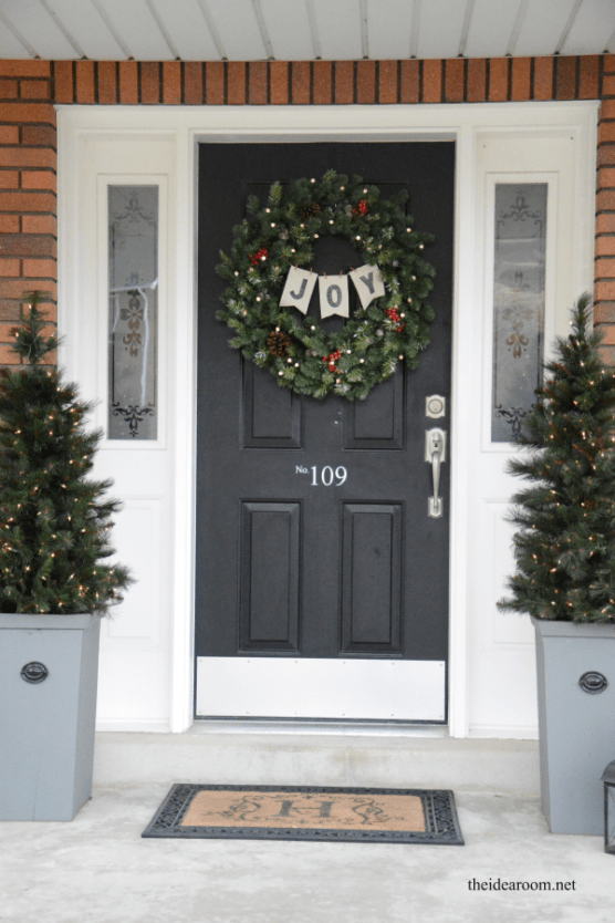 61 Cheap And Easy DIY Outdoor Christmas Decorations | IdeasToKnow