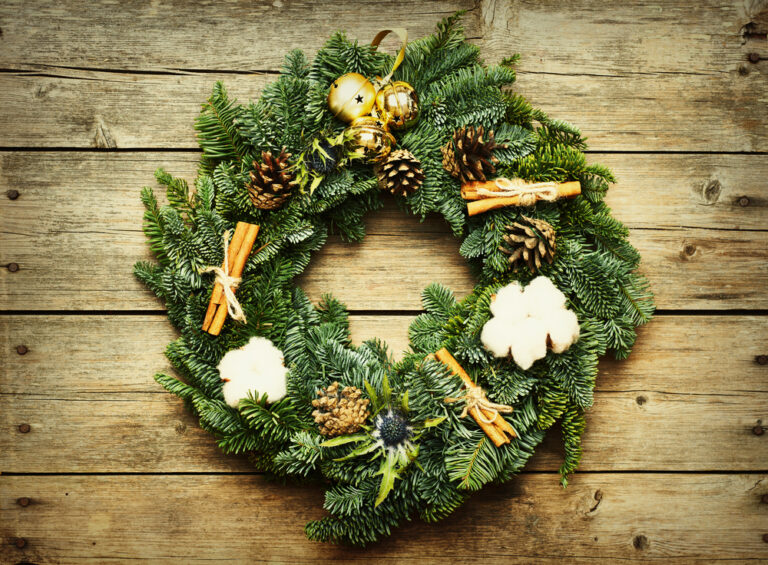 30 Best DIY Christmas Wreaths