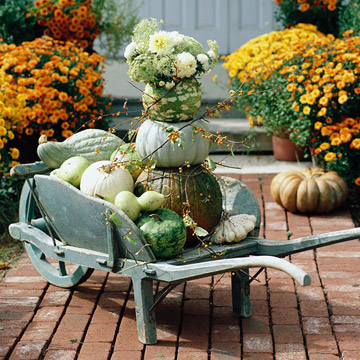 51 Cheap And Easy DIY Outdoor Fall Decorations