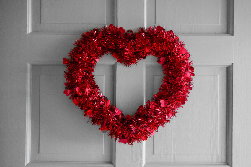 41 Valentine S Day Wreath Ideas For